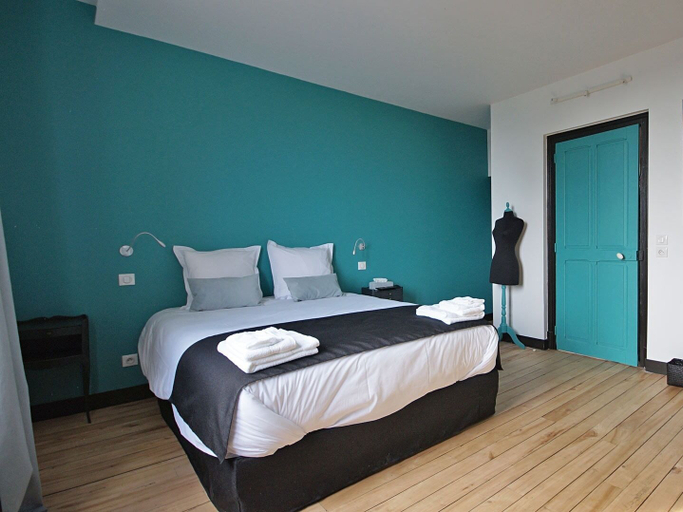 Bedroom 3, La Salamandre, Oise