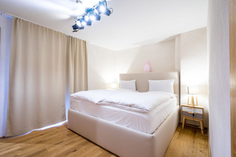 Bedroom 4, Hotel Rote 19, Regensburg