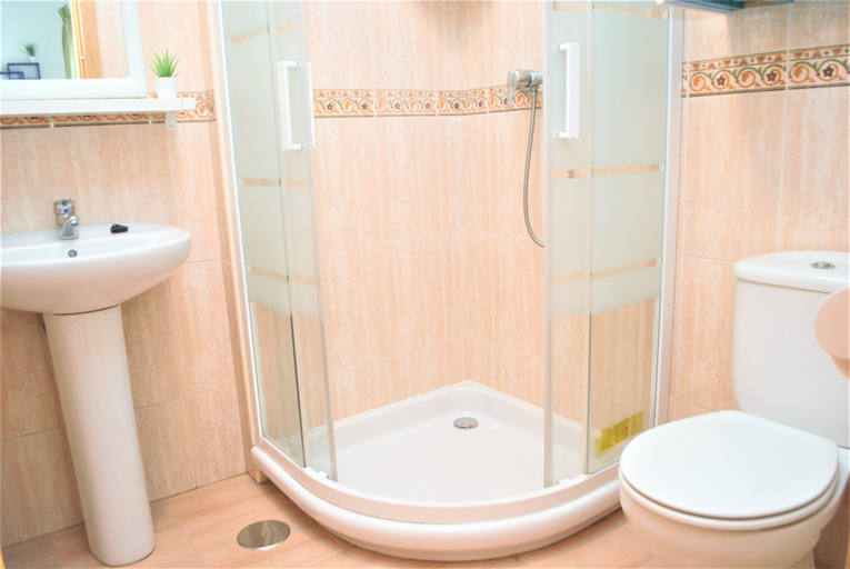 Bathroom 3, Apartamento Veronica, Málaga