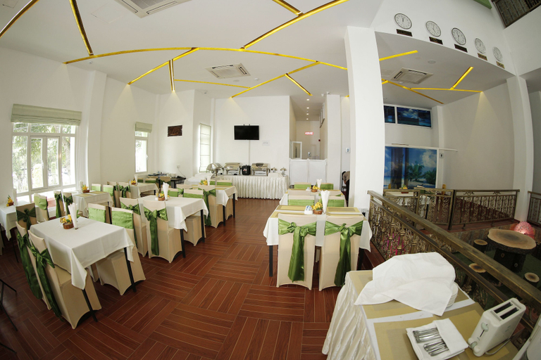 Food & Drinks 5, Virtue Highland Hotel, Yangon