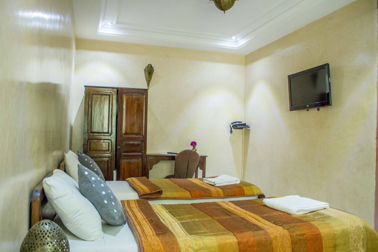 Bedroom 2, Hotel Cabourg, Dakar