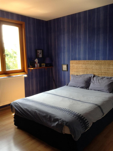 Bedroom 3, Croix Blanche, Loire