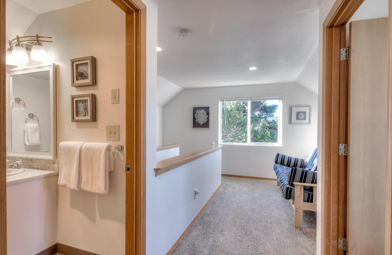 Others 5, Beach Street Getaway- Seaside - Meredith Lodging, Clatsop