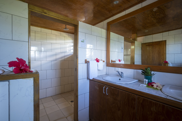 Bathroom 5, Daku Resort, Cakaudrove