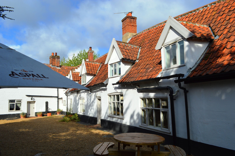 Exterior & Views 2, The Kings Head Bawburgh, Norfolk