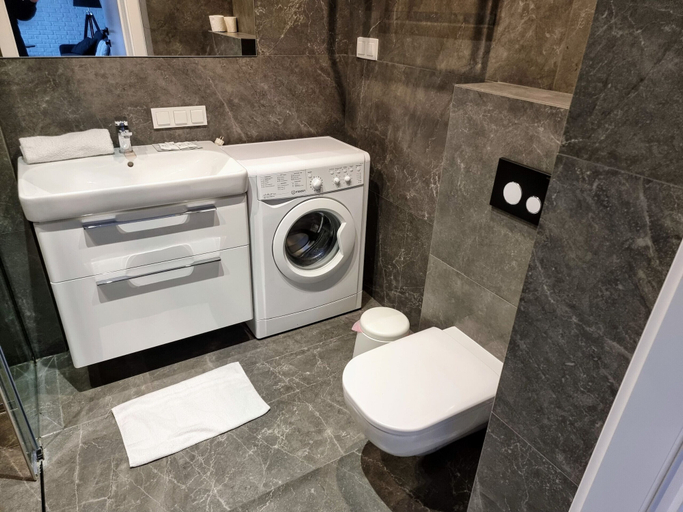 Bathroom 4, Apartment Grzybowska Warsaw by Renters, Warsaw