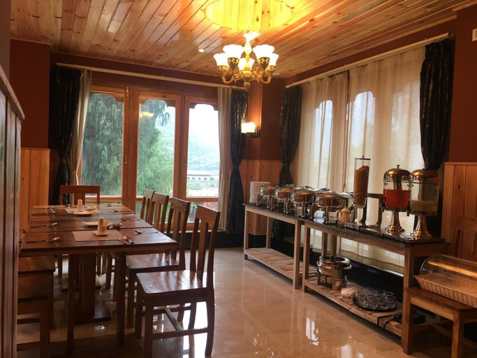 Food & Drinks 5, Hotel Khamsum, Wangchang