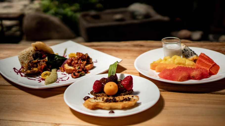 Food & Drinks 5, Hacienda Jimenita Wildlife Reserve, Quito