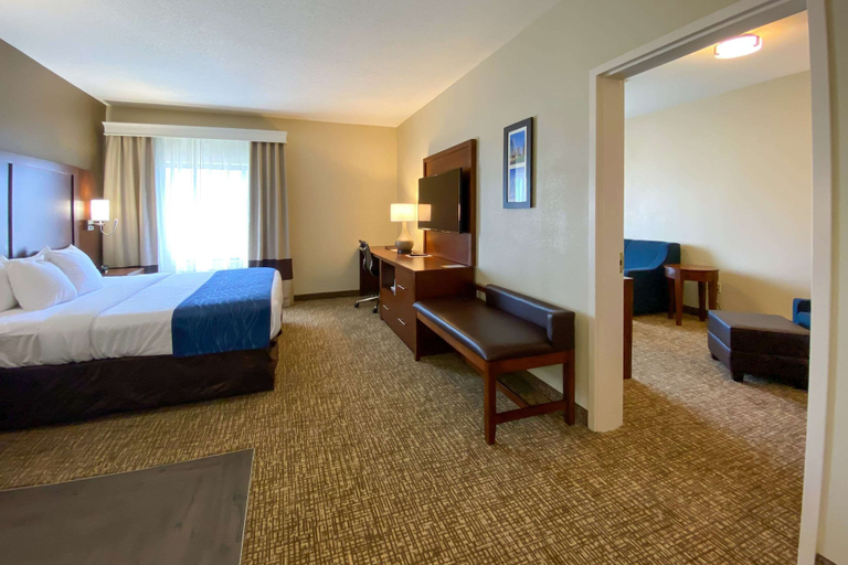 Bedroom 2, Comfort Inn East Windsor - Springfield, Hartford