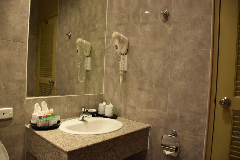 Bathroom, St.Carlos Medical Spa, Muang Pathum Thani