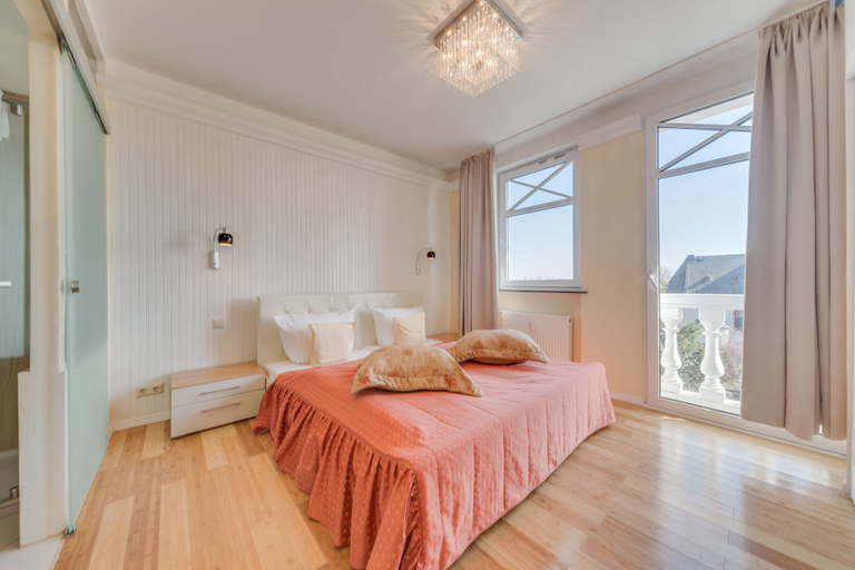 Room 3, Villa Rhenus, Groß-Gerau