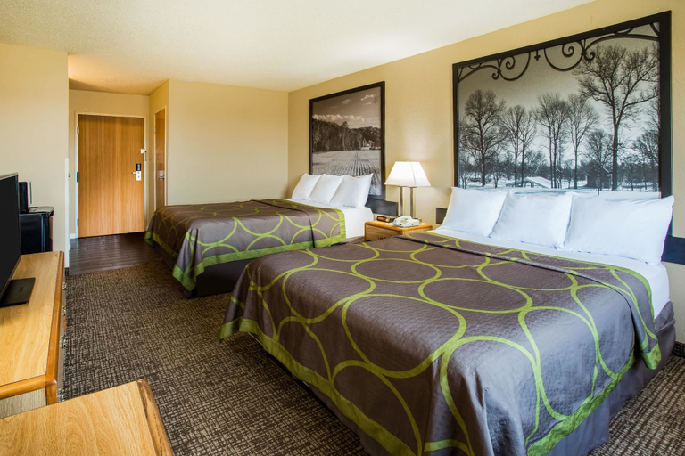 Bedroom 3, Super 8 by Wyndham Remington, Jasper