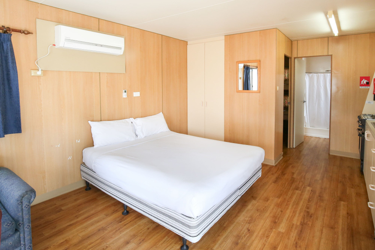 Bedroom 2, Desert City Holiday Park, Mildura - Pt A