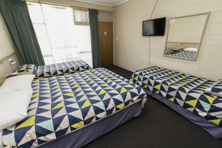 Bedroom 3, The Prince Mark Motor Inn, Casey - Hallam