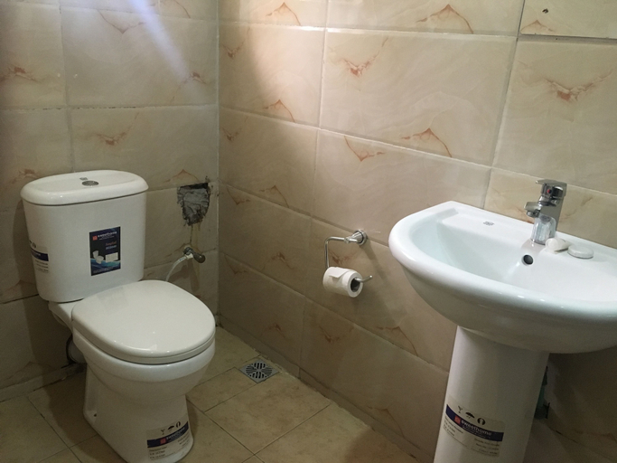 Bathroom 3, Bayse One Premium, IbadanNorth-West