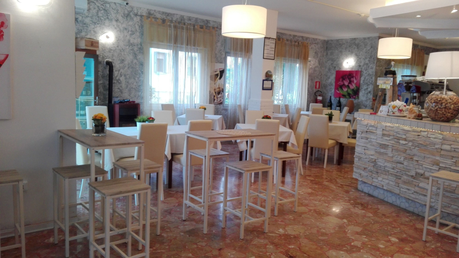 Food & Drinks 5, Hotel Irene, Udine