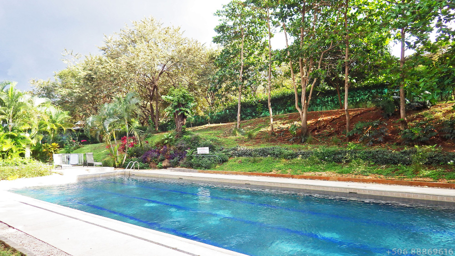 Sport & Beauty 5, The Oaks Tamarindo Condominiums, Santa Cruz