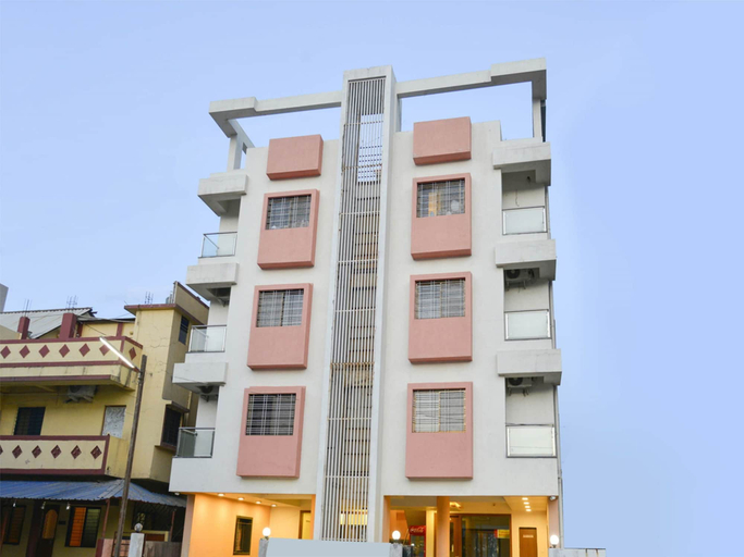 Exterior & Views 2, Hotel Midtown Inn, Nashik