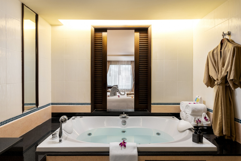 Bathroom 5, Patong Paragon, Phuket Island