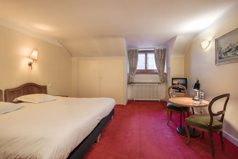 Bedroom 3, La Croix-Blanche, Haute-Savoie