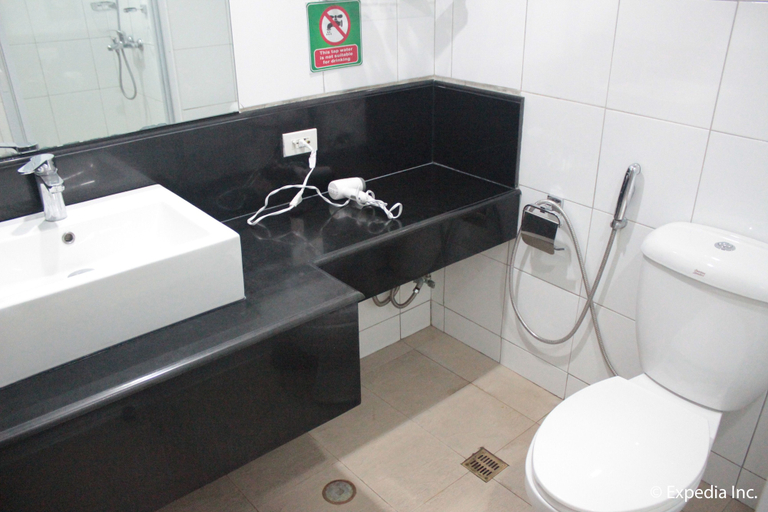 Bathroom 4, Rivermount Hotel and Resort, Sarrat