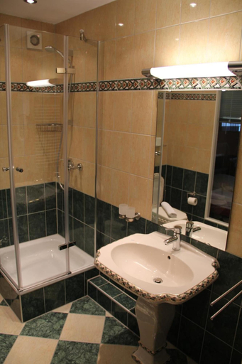 Bathroom 5, Hotel Wali, Bielefeld