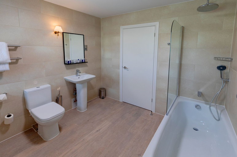 Bathroom 4, St. Mellion Estate, Cornwall
