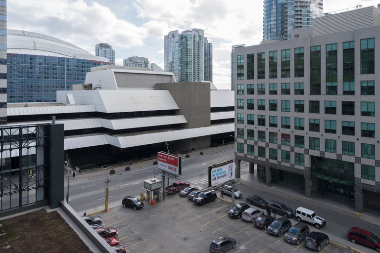Exterior & Views, Applewood Suites - Executive 3 BDRM, Toronto