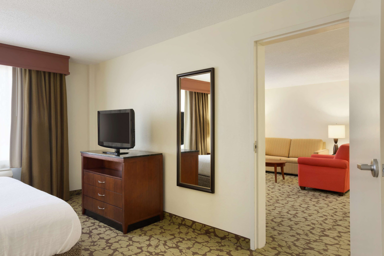 Bedroom 3, Hilton Garden Inn West Monroe, Ouachita