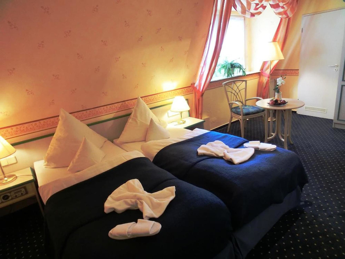 Bedroom 3, Hotel Nordic, Segeberg