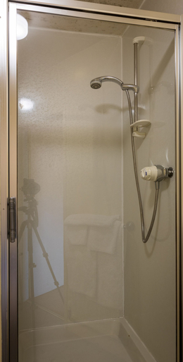 Bathroom 3, The Coachman's Quarters at Muncaster Castle, Cumbria