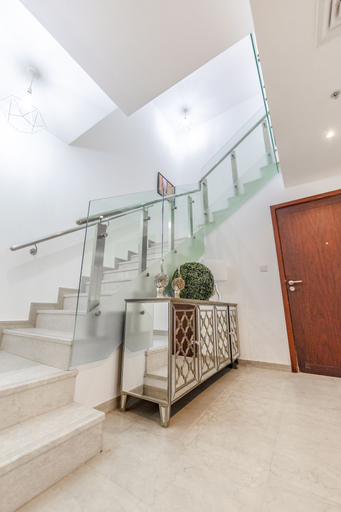 Others 5, Bravo Way Burj Residences Tower 9, Dubai