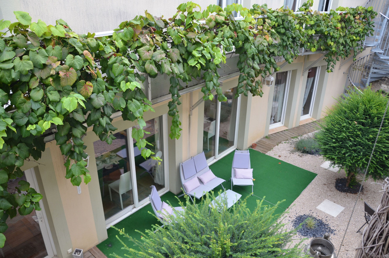 Exterior & Views 2, A la Villa Boucicaut, Saône-et-Loire
