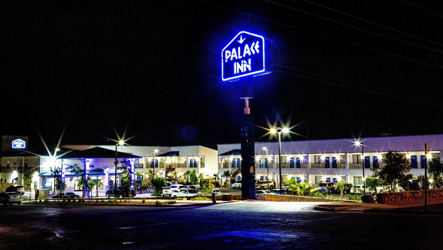 Exterior & Views 2, Palace Inn, El Paso