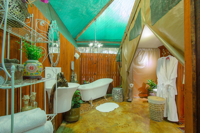 Bathroom 4, Wielewaal Bush Lodge, Ehlanzeni