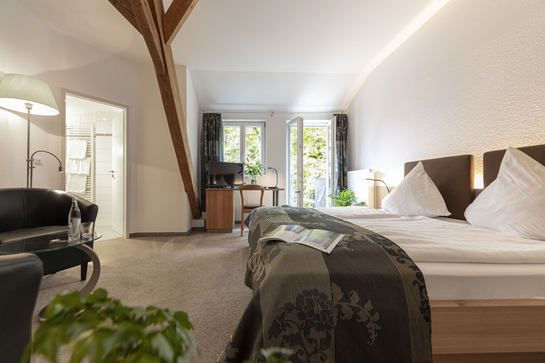 Bedroom 3, Dom Hotel Augsburg, Augsburg