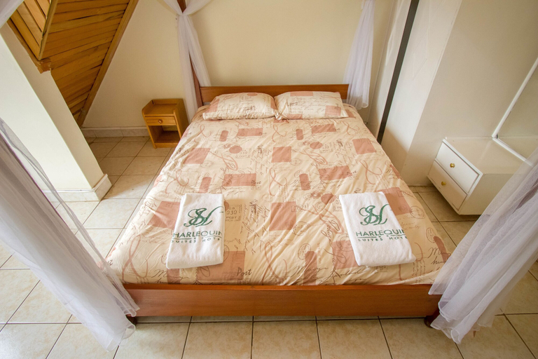 Bedroom 2, Harlequin Suites Hotel, Kibra