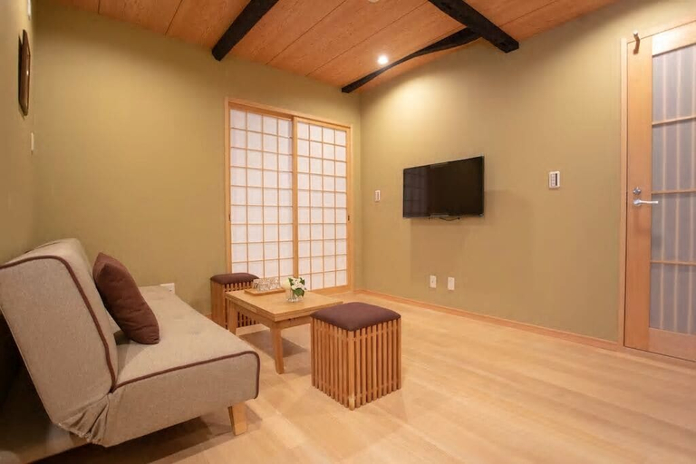 Others 5, Tsuru Inn-Tsurumibashi, Osaka