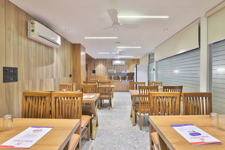 Food & Drinks 4, HOTEL SURAT, Surat
