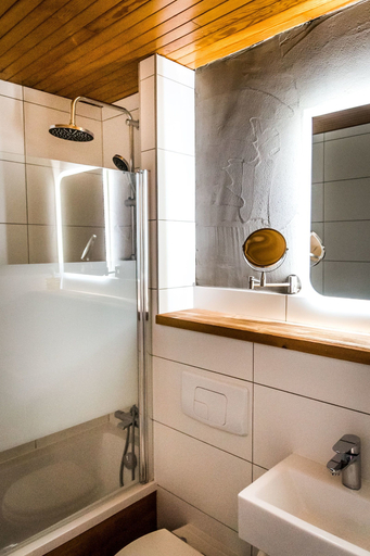 Bathroom 5, The Nant, Haute-Savoie