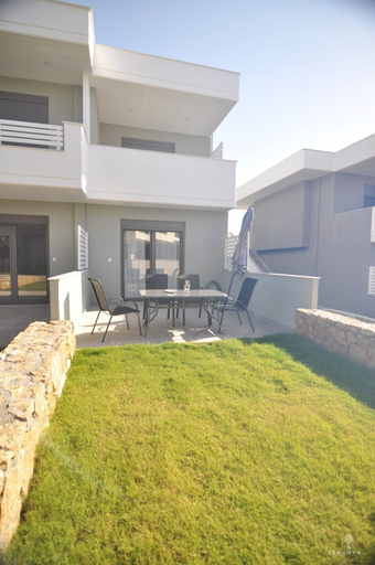Exterior & Views, Zennova Sirene Luxury Studios, Central Macedonia