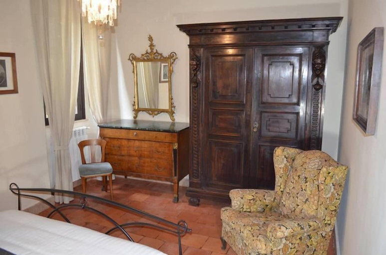 Bedroom 4, Casale Colleoni, Rome