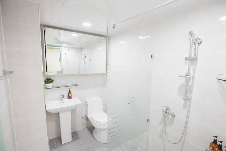 Bathroom, Mint House, Mapo
