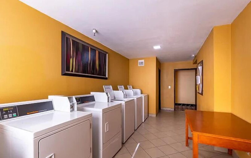 Others 4, Sun Valley Suites, Mohave