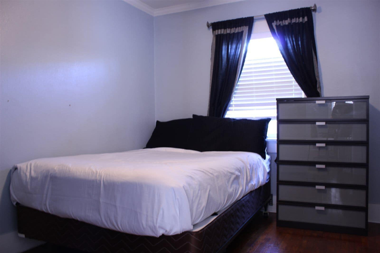 Bedroom, 2939, San Diego
