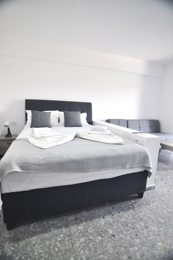 Bedroom 3, Zennova Sirene Luxury Studios, Central Macedonia