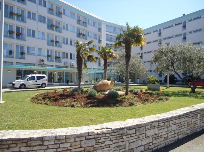 Exterior & Views 2, Hotel Pula, Pula