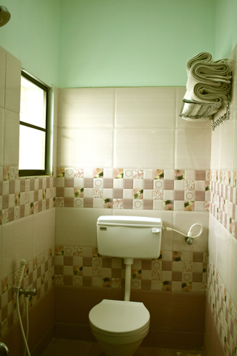 Bathroom, Apple Park Annexe, Tiruchirappalli