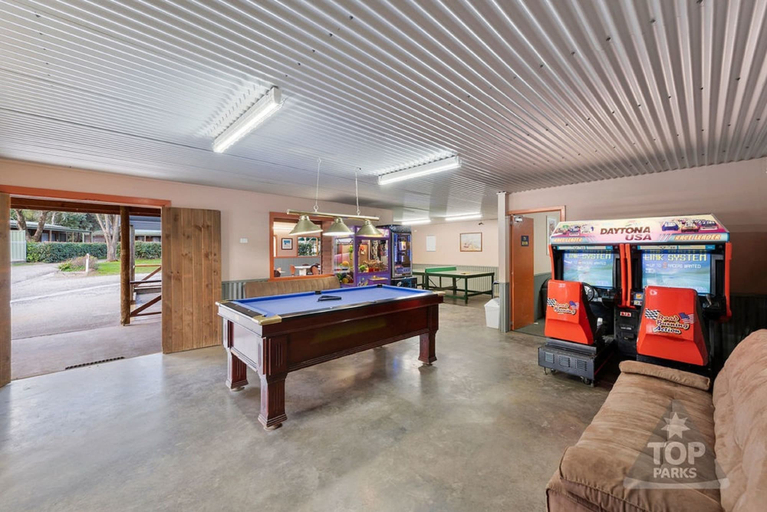Food & Drinks 5, Tasman Holiday Parks - South Bright, Alpine - East