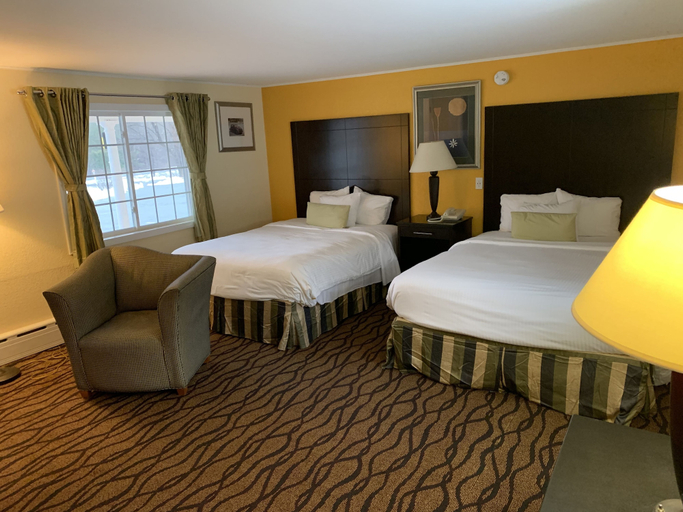 Bedroom 4, Four Winds Country Motel, Bennington